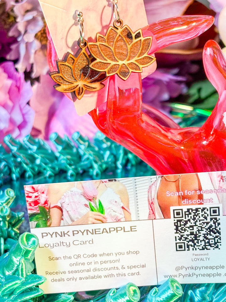 🌿 Down to Earth – Druid Bloom Earrings (Birch Wood)